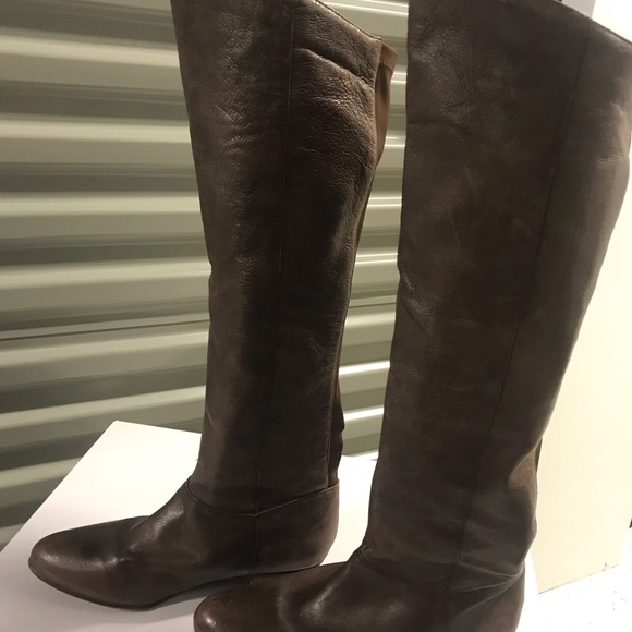 Creation soft leather knee-high pull-on stretch boots w/heel - Picture 2 of 10